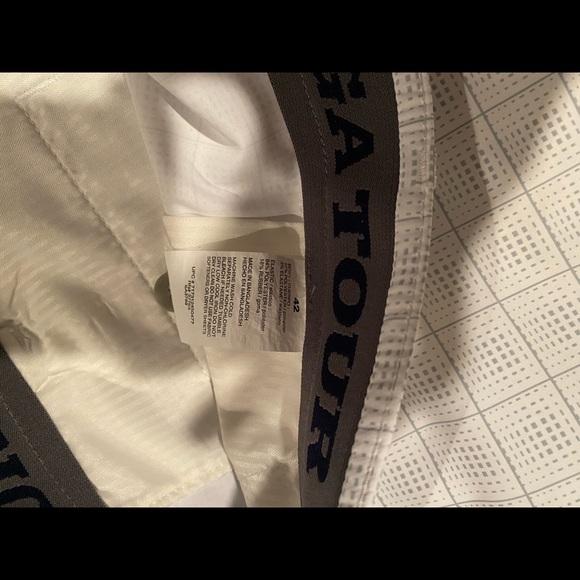 Men’s Golf Shorts - Picture 4 of 5